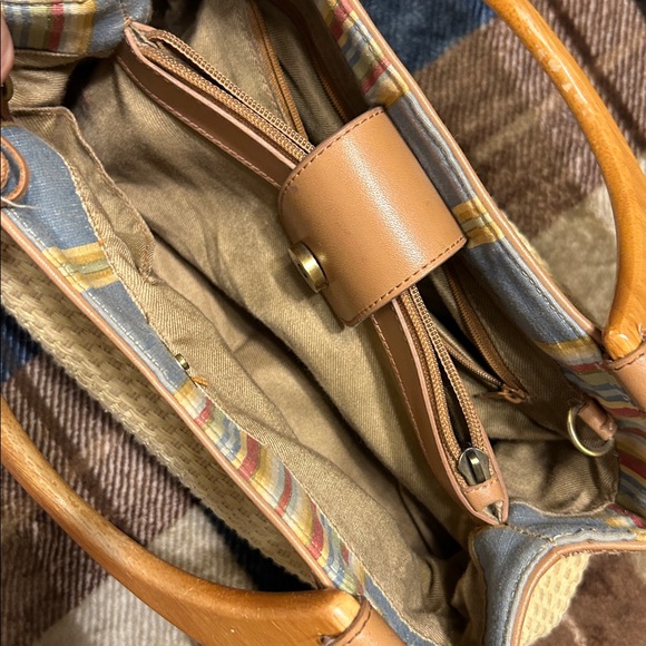 Fossil Tan Woven Tote with Wooden Handles - Picture 4 of 14